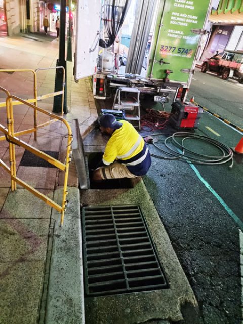 Yarrow-plumber-in-drain-Anzac-Square